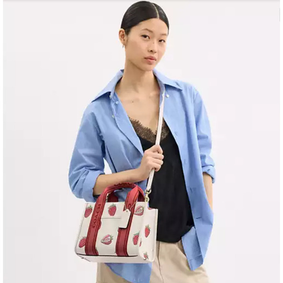 Coach Smith Tote 24 Bag Strawberry Print Crossbody Canvas/Chalk Multi CAR80 NWT - Picture 5 of 9